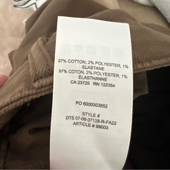 Aritzia Wilfred Free Brown Modern Cargo Pants - 4 - Picture 9 of 10